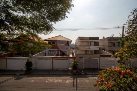 Sobrado à venda com 3 quartos, sendo 1 suíte, em Jardim Ester, São Paulo, SP