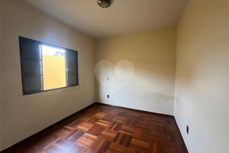 Casa à venda com 5 quartos, sendo 1 suíte, no Centro, Itapetininga, SP