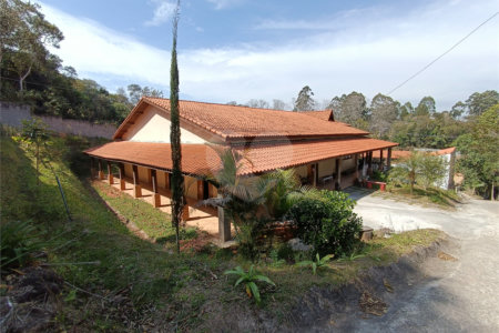 Casa para alugar com 3 suítes em Jardim Rene, São Roque, SP