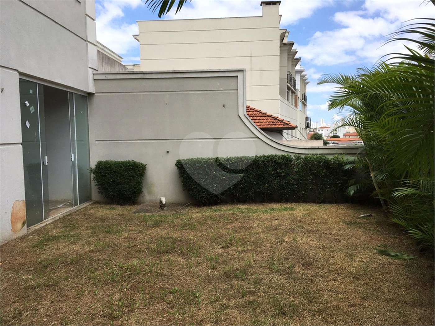 Casa à venda com 4 quartos, sendo 3 suítes,  em Vila Monumento, São Paulo, SP