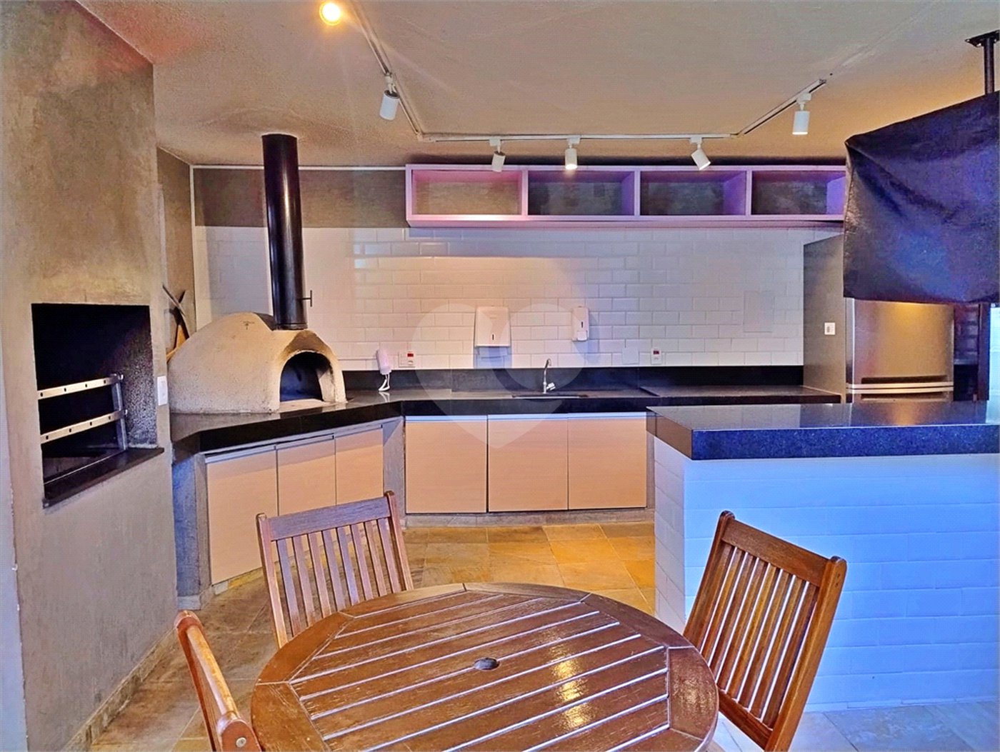 Apartamento à venda com 3 quartos, sendo 2 suítes, em Vila Andrade, São Paulo, SP