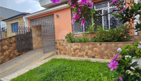 Casa à venda com 3 quartos, sendo 1 suíte, em Vila Pereira Cerca, São Paulo, SP