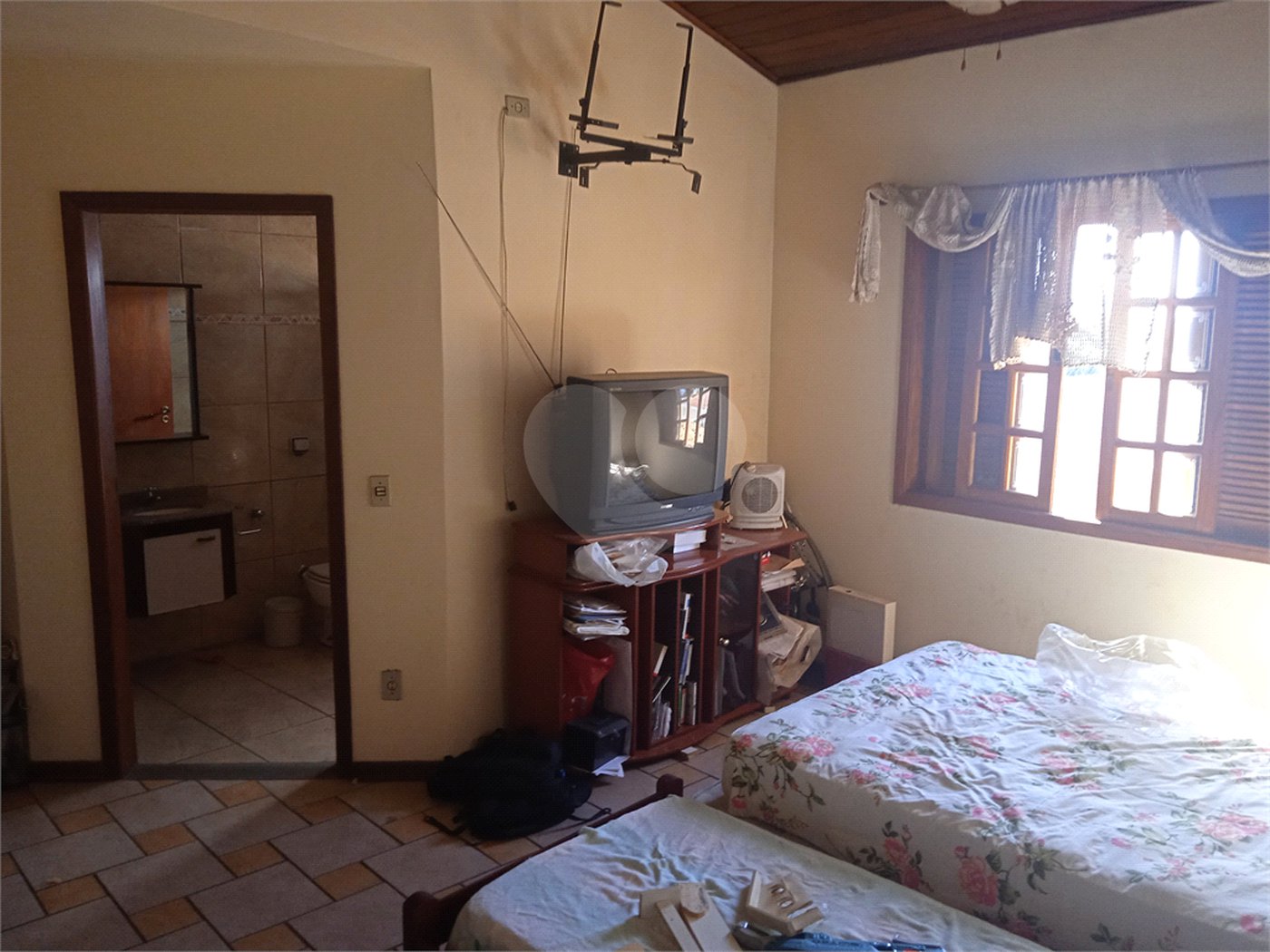 Casa à venda com 8 quartos, sendo 3 suítes, em Jardim Terceiro Centenário, Atibaia, SP