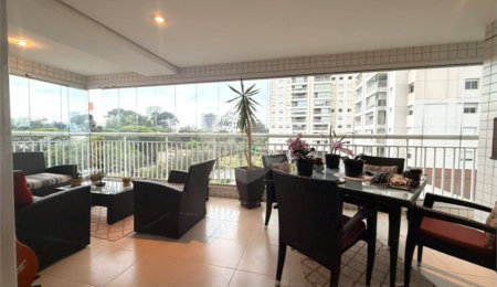 Apartamento à venda com 3 suítes em Jardim Marajoara, São Paulo, SP