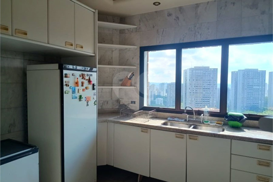 Apartamento à venda com 3 suítes em Morumbi, São Paulo, SP