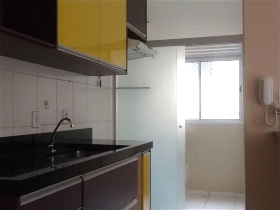 Apartamento à venda com 2 quartos em Jardim Ísis, Cotia, SP