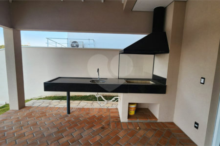 Casa à venda com 4 suítes no condomínio Santa Isabel I, Louveira - SP