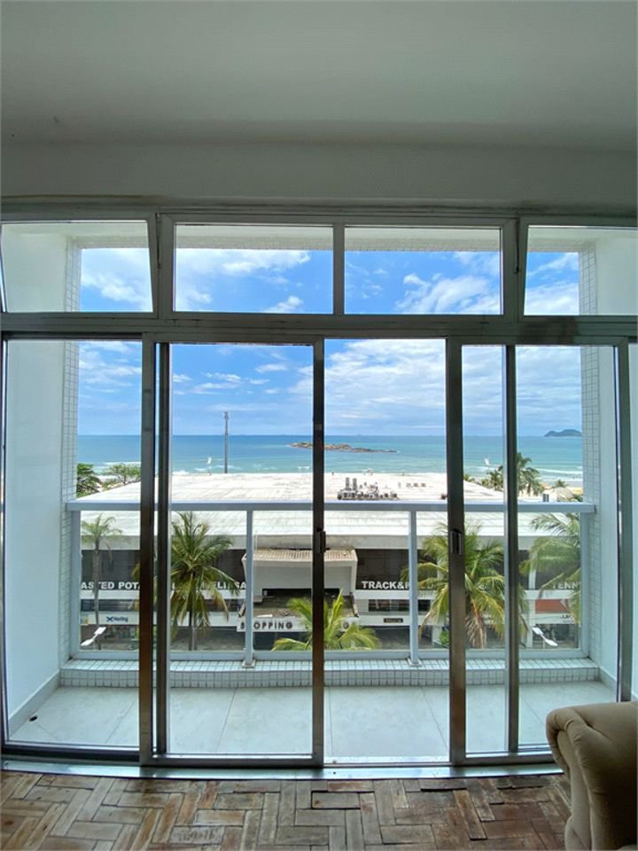 Apartamento com 3 dormitórios à venda, 150 m² por R$ 1.100.000,00 - Pitangueiras - Guarujá/SP