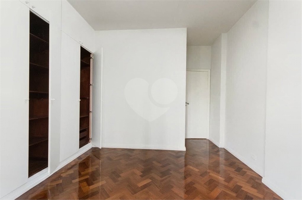 Apartamento à venda com 4 quartos, sendo 1 suíte, em Lagoa, Rio de Janeiro, RJ