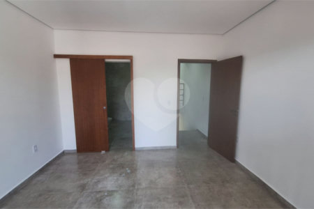 Casa de Vila à venda com 2 suítes em Wanel Ville, Sorocaba, SP