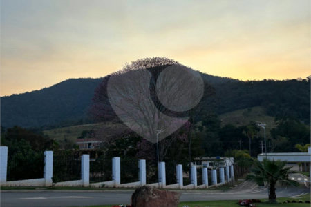 Terreno à venda no condomínio Portal Lamis I, Atibaia - SP
