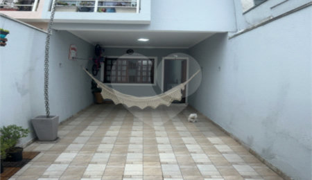 Sobrado à venda com 3 quartos, sendo 1 suíte,  em Vila Marari, São Paulo, SP