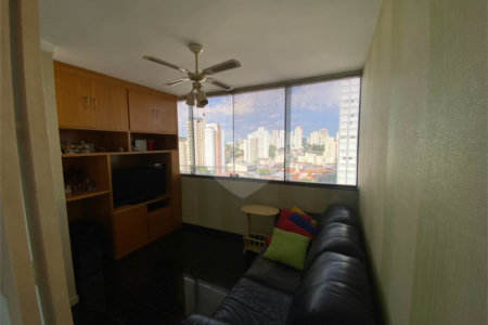 Apartamento à venda com 4 quartos, sendo 1 suíte, em Campo Belo, São Paulo, SP