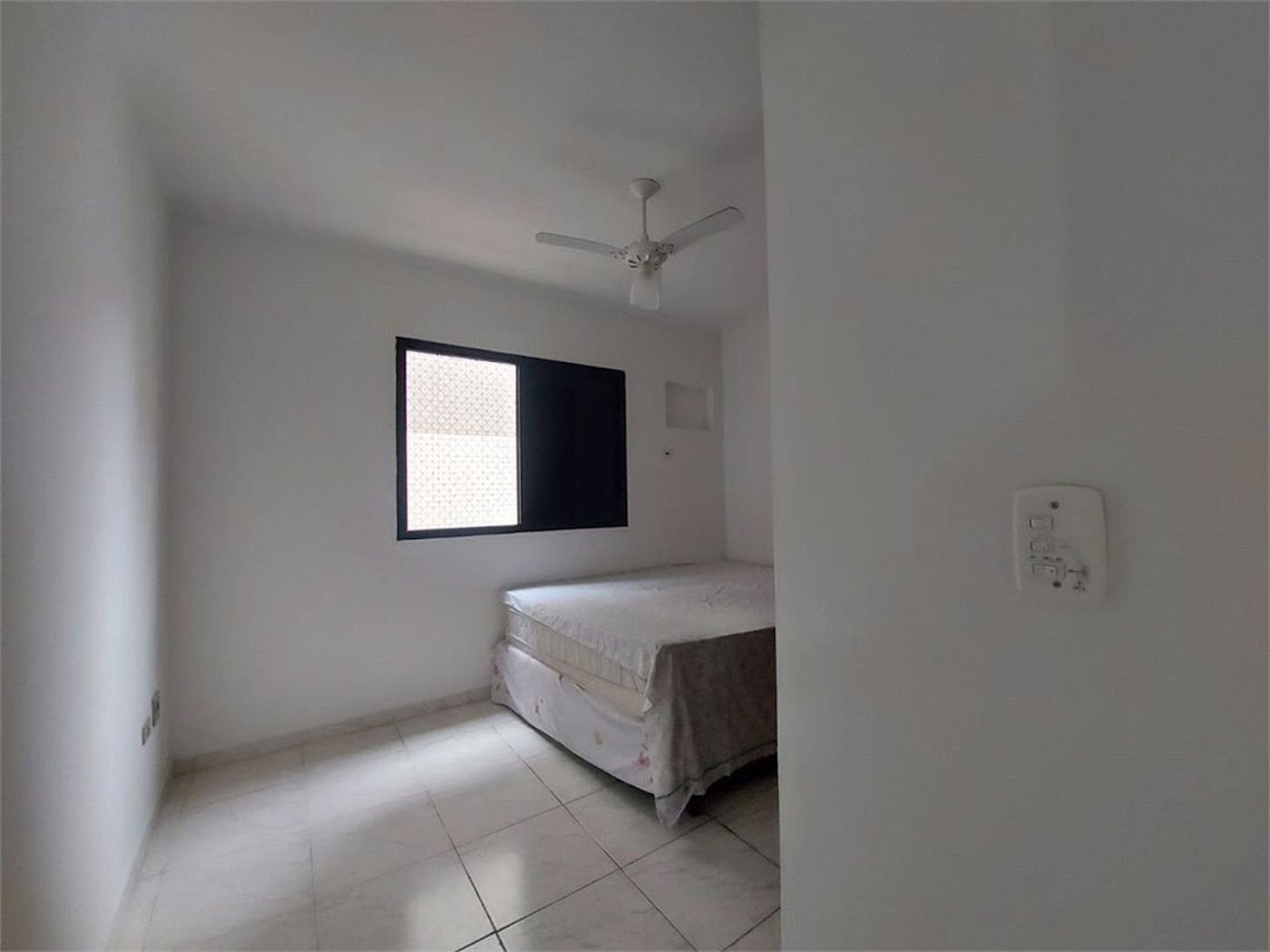 Apartamento à venda, 96 m² por R$ 300.000,00 - Jardim Enseada - Guarujá/SP