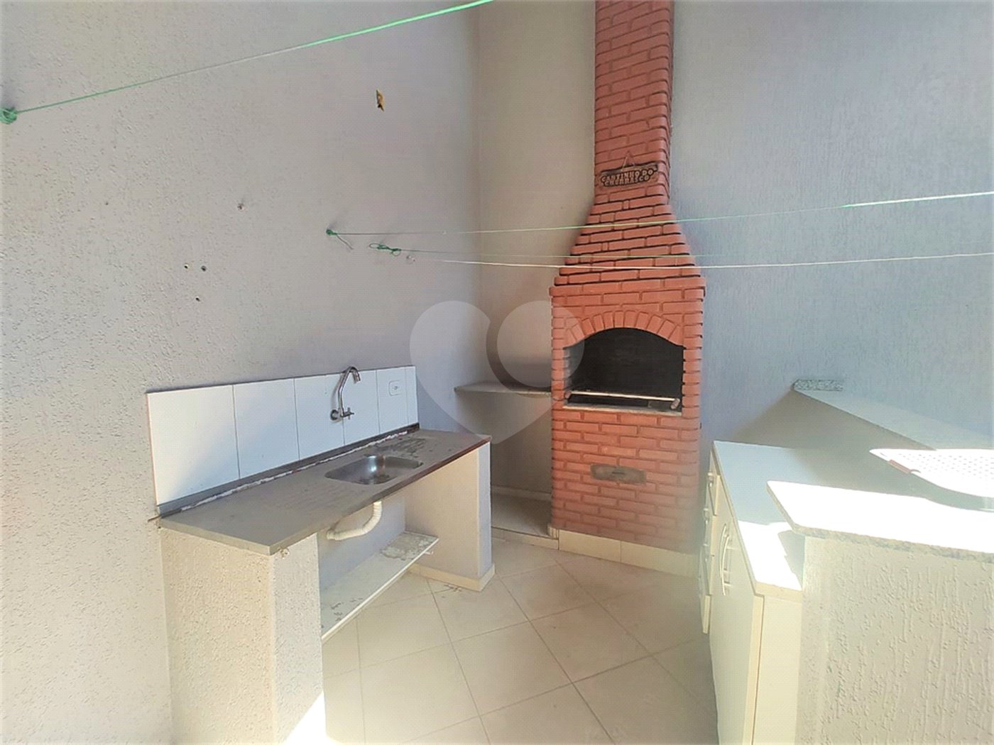 Sobrado à venda com 4 quartos, sendo 1 suíte, em Jardim Regina, São Paulo, SP