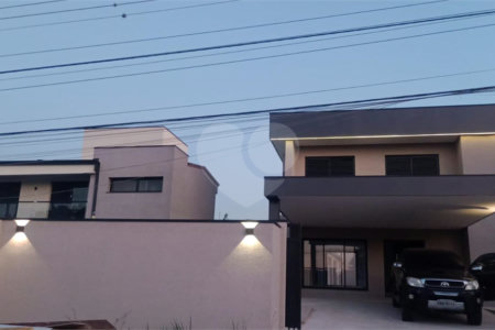 Casa à venda com 3 suítes em Vila Esperia ou Giglio, Atibaia, SP