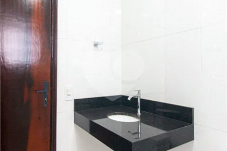 Sobrado à venda com 4 quartos, sendo 1 suíte,  em Jardim Peri Peri, São Paulo, SP