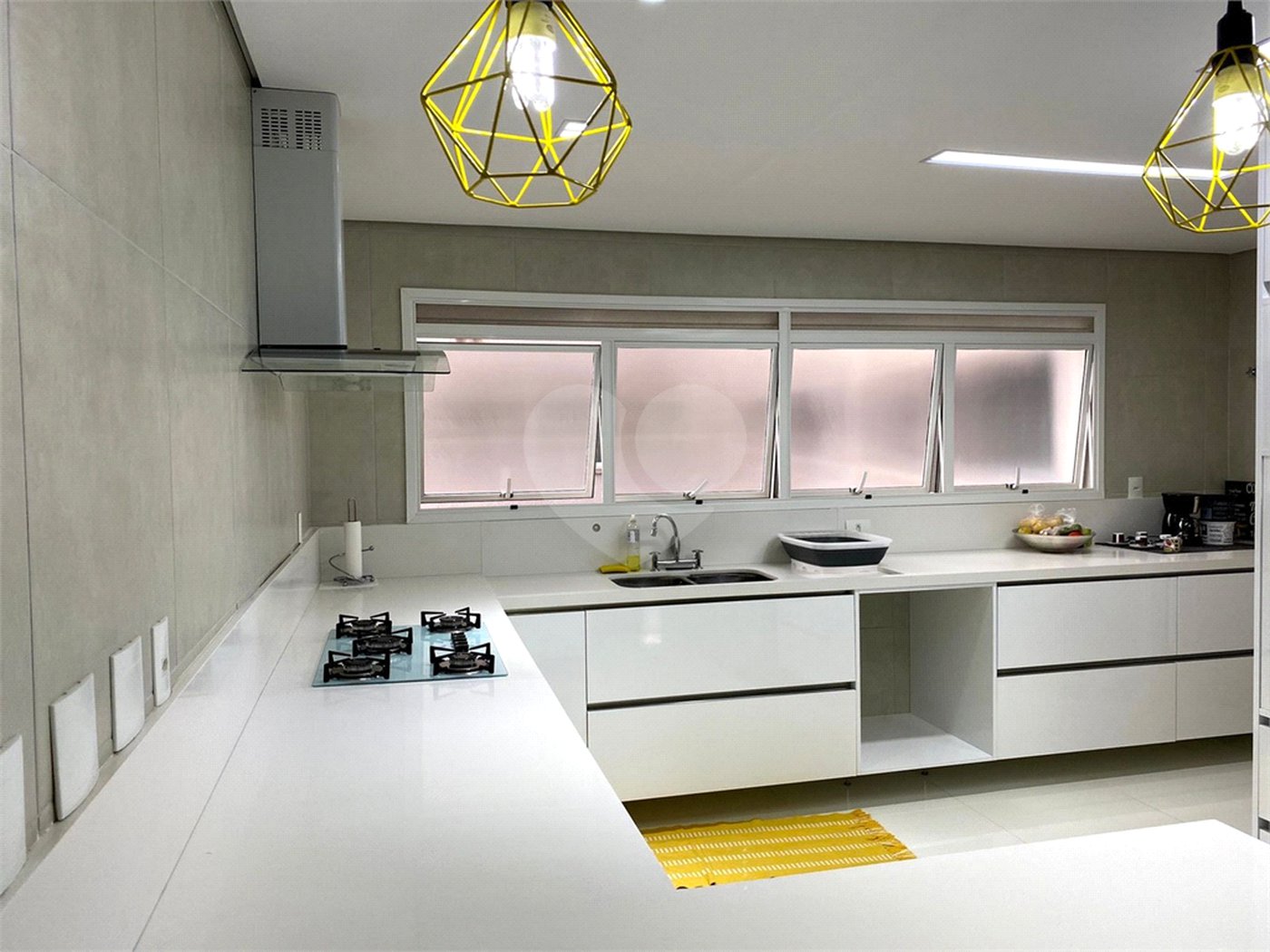 Apartamento à venda com 4 suítes em Vila Suzana, São Paulo, SP