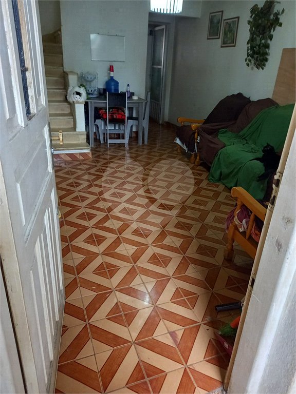Sobrado à venda com 2 quartos em Vila Ipojuca, São Paulo, SP