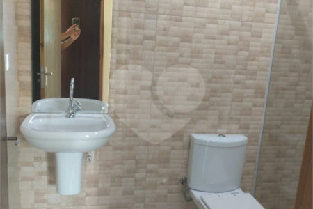 Sobrado à venda com 3 quartos, sendo 1 suíte,  em Jardim Universo, Mogi das Cruzes, SP