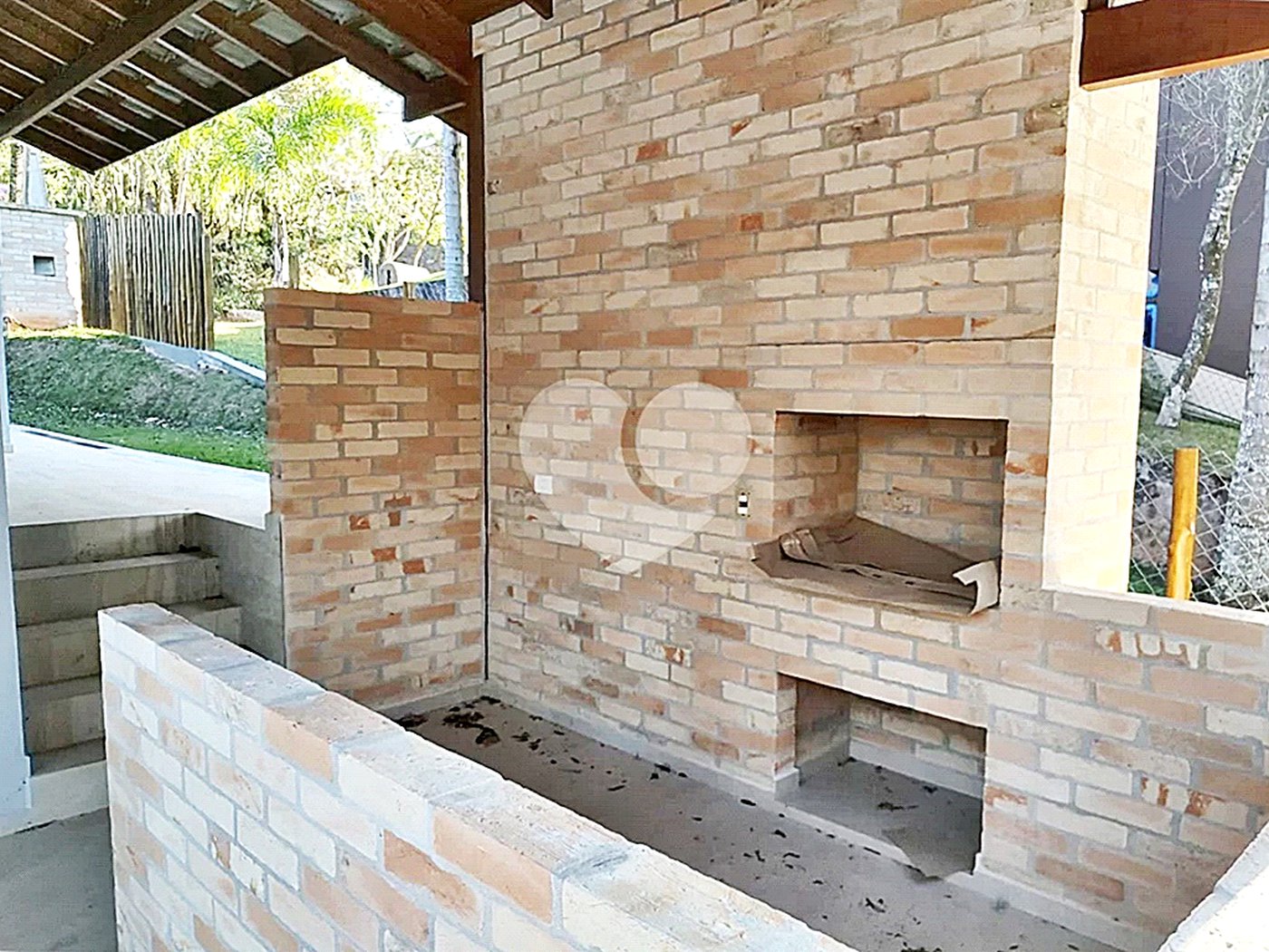 Casa à venda com 4 quartos, sendo 3 suítes, no condomínio Cantareira, Mairiporã - SP