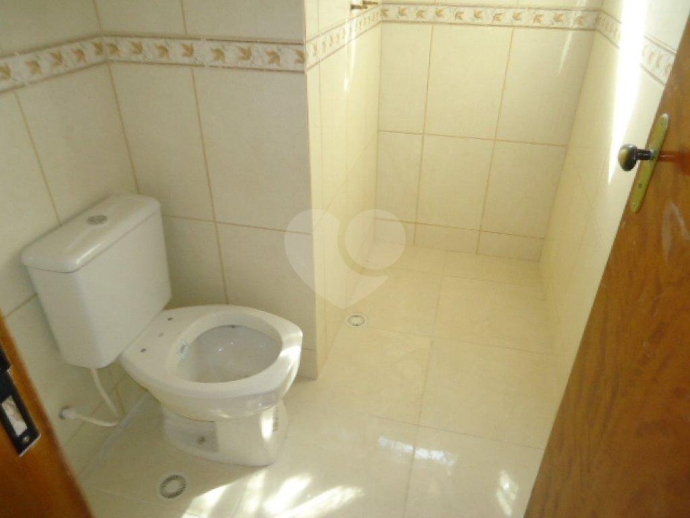 Sobrado à venda com 4 quartos, sendo 2 suítes, em Vila Rosália, Guarulhos, SP
