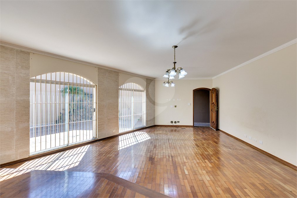 Casa à venda com 4 quartos, sendo 2 suítes, em City Campo Grande, São Paulo, SP