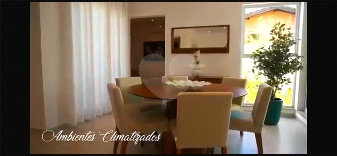 Casa à venda com 3 suítes no condomínio Vilagio Ipanema 1, Araçoiaba da Serra - SP