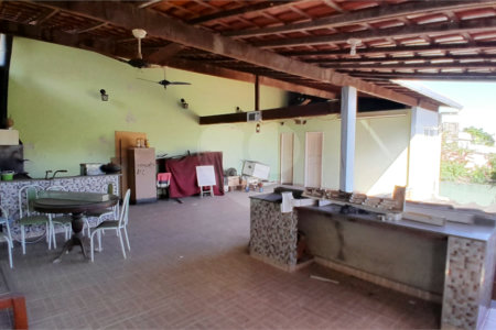 Casa à venda com 2 quartos, sendo 1 suíte, em Bangu, Rio de Janeiro, RJ