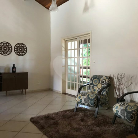 Sobrado à venda com 3 quartos, sendo 1 suíte, em Jardim América, Bragança Paulista, SP