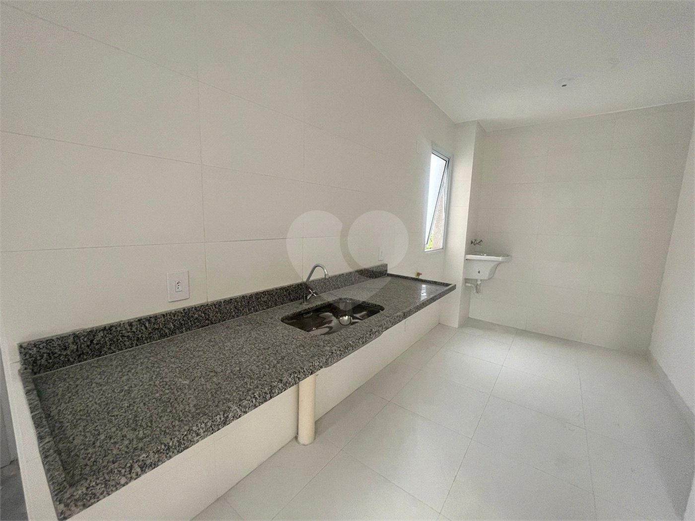 Casa à venda com 2 quartos no condomínio Severa, São Paulo - SP