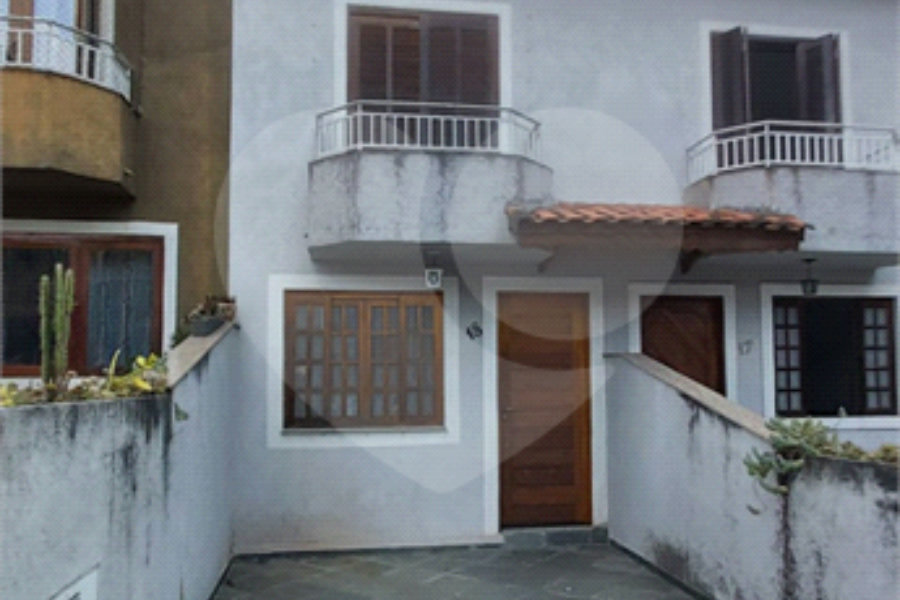 Casa à venda com 2 quartos no condomínio Parque das Araucárias, São Paulo - SP