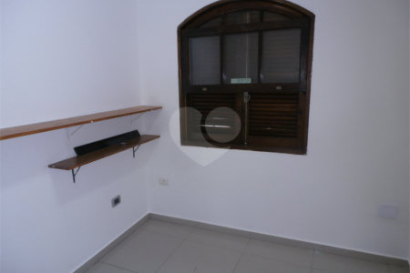 Sobrado à venda ou para alugar com 4 quartos, sendo 1 suíte, em Vila Butantã, São Paulo, SP