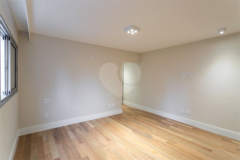 Apartamento à venda com 4 quartos, sendo 2 suítes,  em Bela Vista, São Paulo, SP