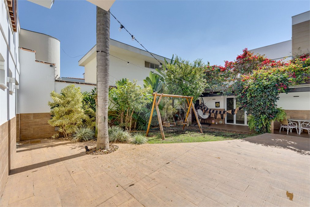 Casa à venda com 4 suítes em Brooklin Velho, São Paulo, SP