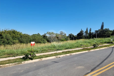 Terreno à venda no condomínio Residencial São João, Vinhedo - SP