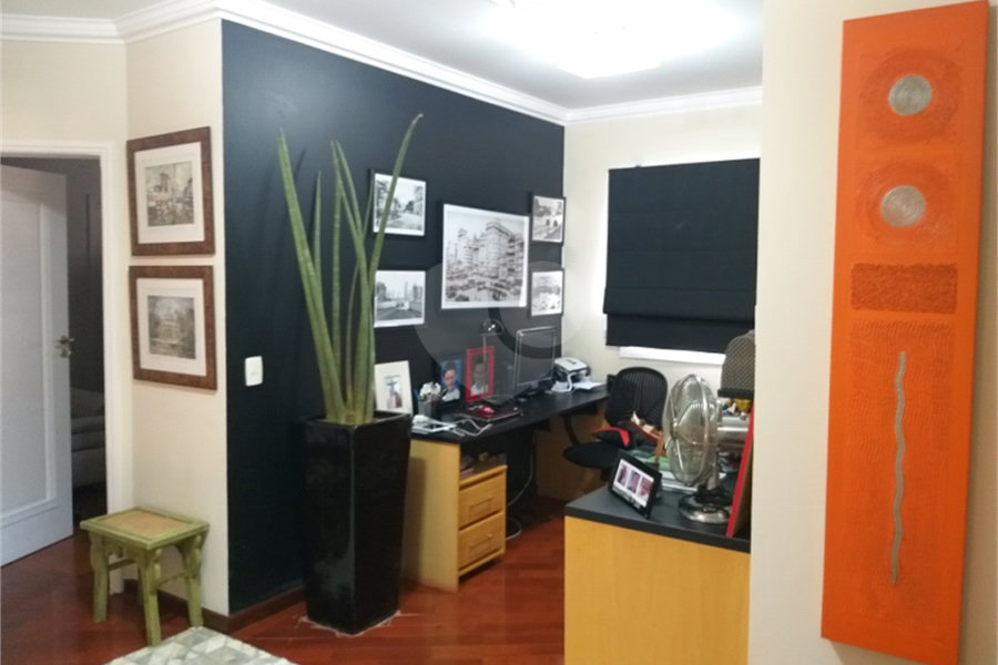 Casa à venda com 4 suítes em Jardim Floresta, São Paulo, SP