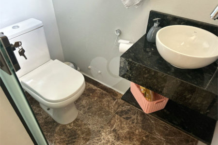 Casa à venda com 3 quartos, sendo 2 suítes, em Jardim de Cresci, São Carlos, SP