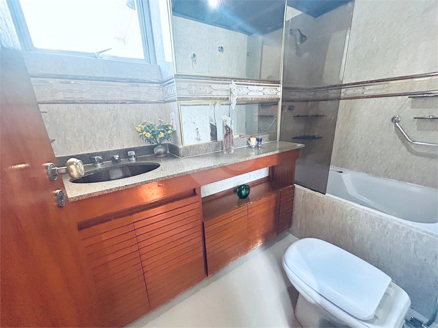 Apartamento à venda com 4 quartos, sendo 1 suíte, em Tijuca, Rio de Janeiro, RJ