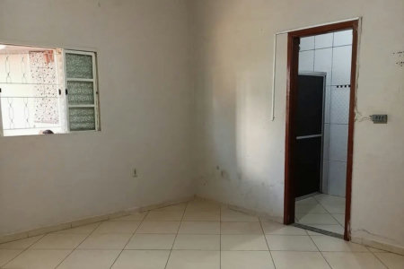 Casa à venda com 2 quartos, sendo 1 suíte,  em Jardim Paranapunga, Três Lagoas, MS