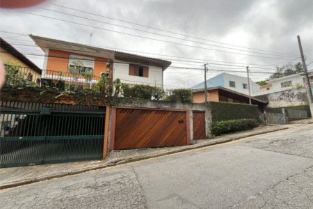 Sobrado à venda com 3 quartos, sendo 1 suíte, em Jardim Colombo, São Paulo, SP