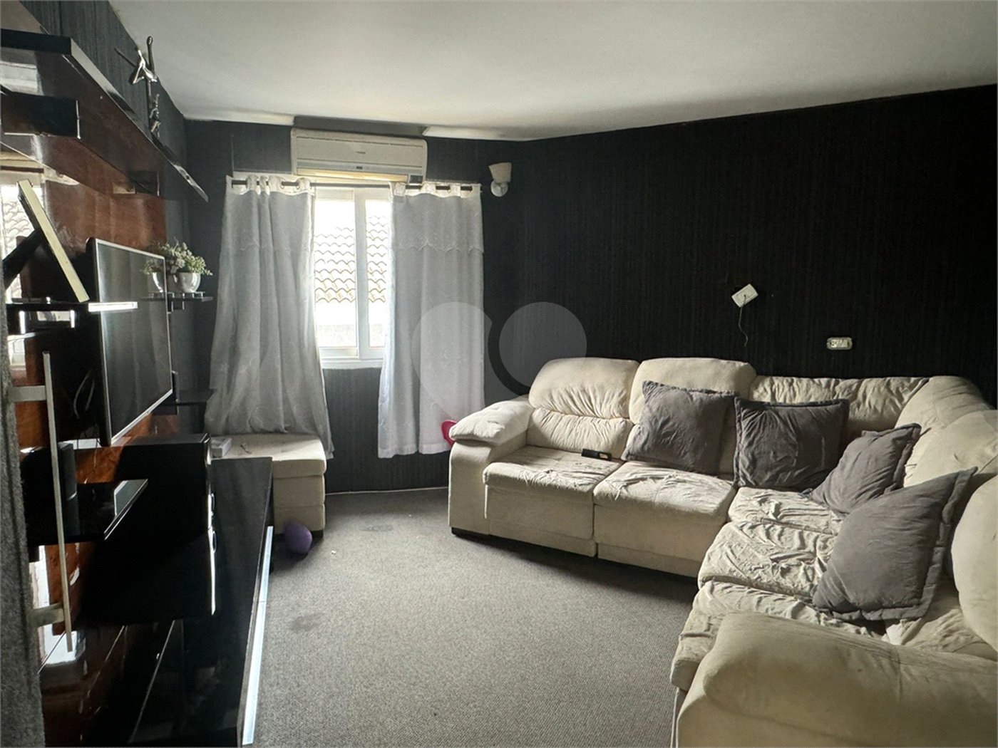 Casa à venda com 6 suítes no condomínio Arujá V, Arujá - SP