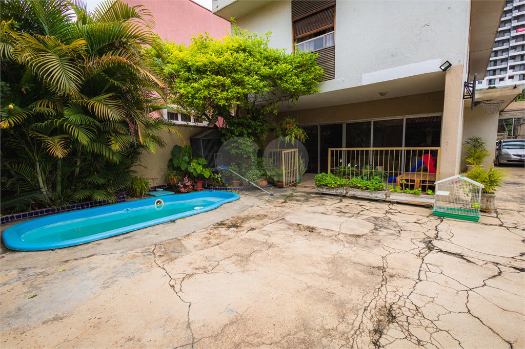 Casa à venda com 5 quartos, sendo 1 suíte, em Vila Rosália, Guarulhos, SP