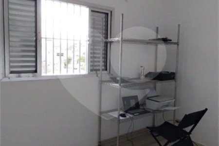Sobrado à venda com 3 quartos, sendo 1 suíte,  em Jardim Regis, São Paulo, SP