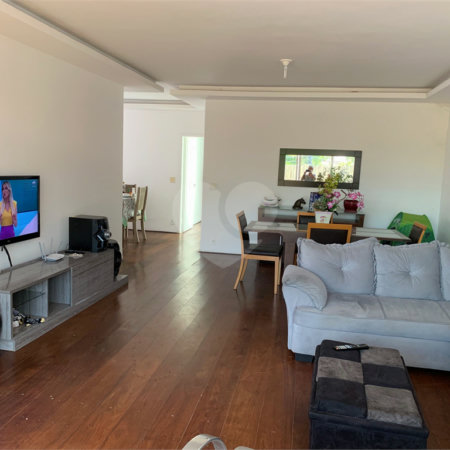 Casa à venda com 3 quartos, sendo 1 suíte, em Jardim Prudência, São Paulo, SP