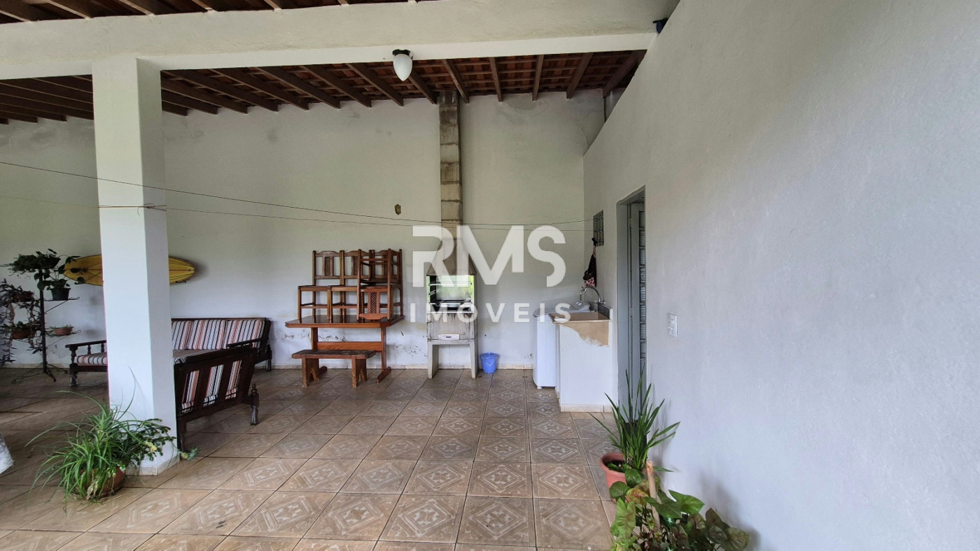 Casa à venda com 4 quartos, sendo 1 suíte,  em Villarejo Sopé da Serra (Vilarejo), Cabreúva, SP