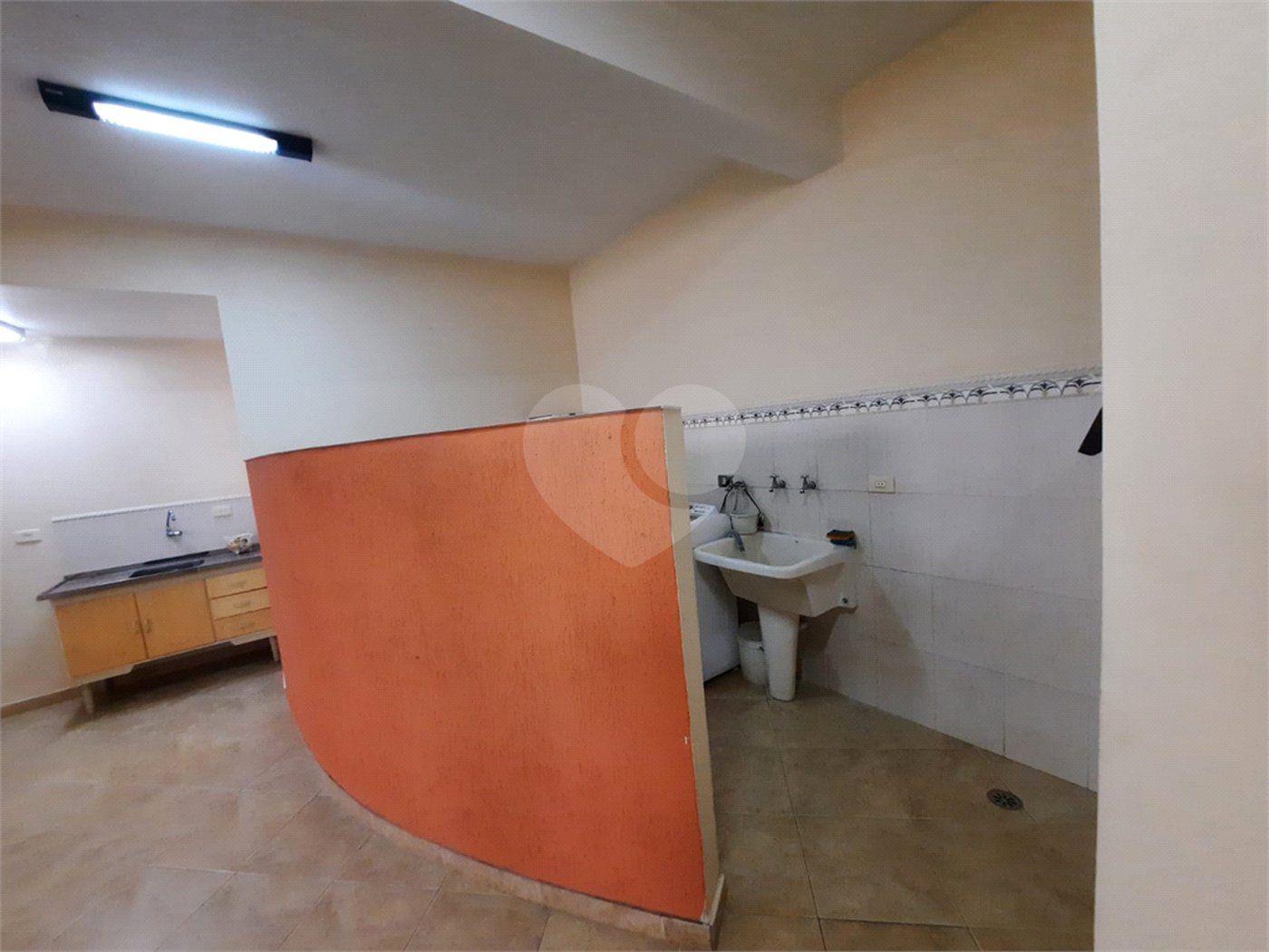 Sobrado à venda com 4 quartos, sendo 3 suítes, em Região Central, Caieiras, SP
