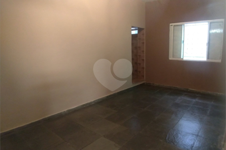 Casa Térrea à venda com 3 quartos, sendo 1 suíte, em Horto, São Paulo, SP