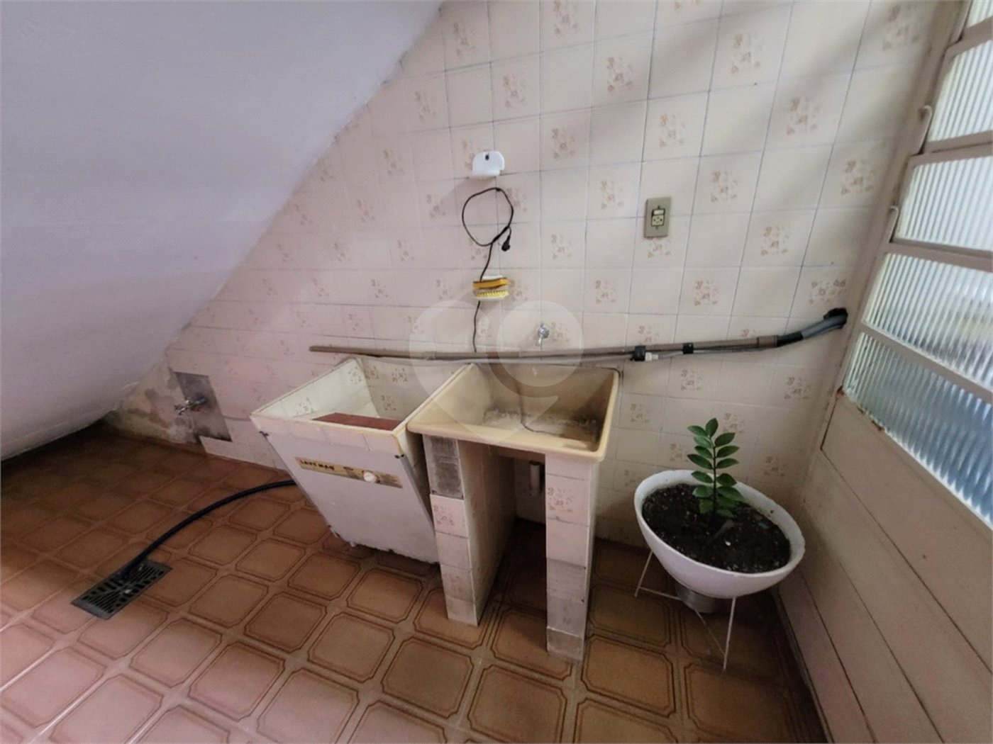 Sobrado à venda com 4 quartos em Vila Jurema, Ferraz de Vasconcelos, SP