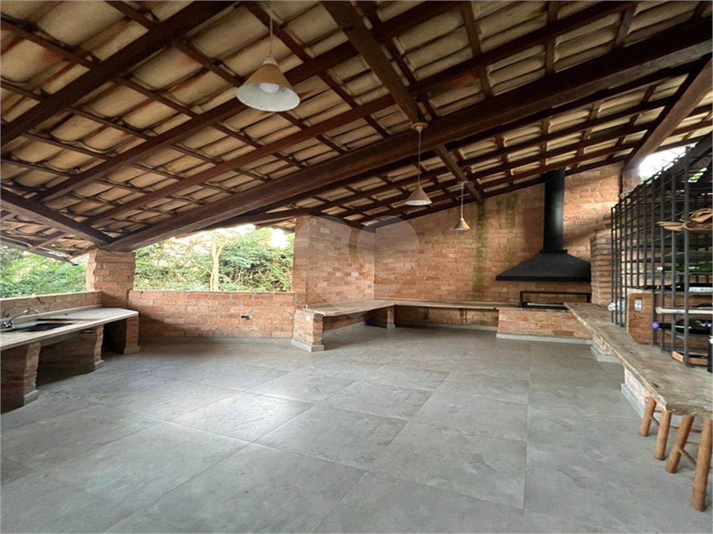 Casa à venda com 3 quartos, sendo 1 suíte,  no condomínio Alpes da Cantareira, Mairiporã - SP